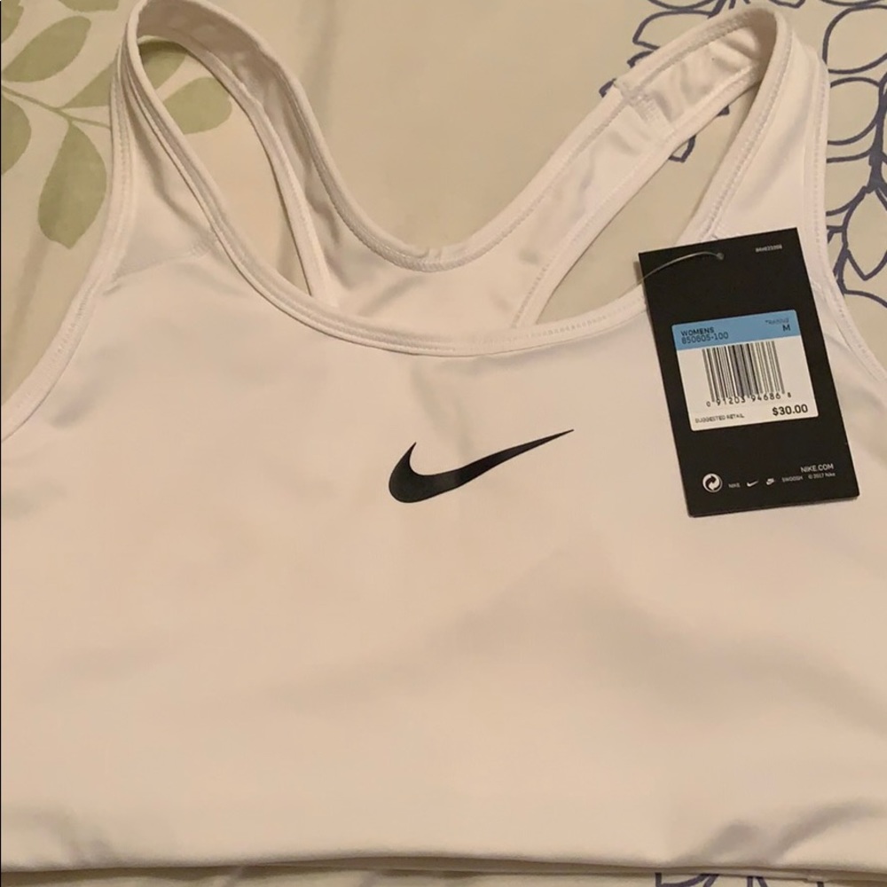 NWT NIKE sports bra.  White.  Medium.